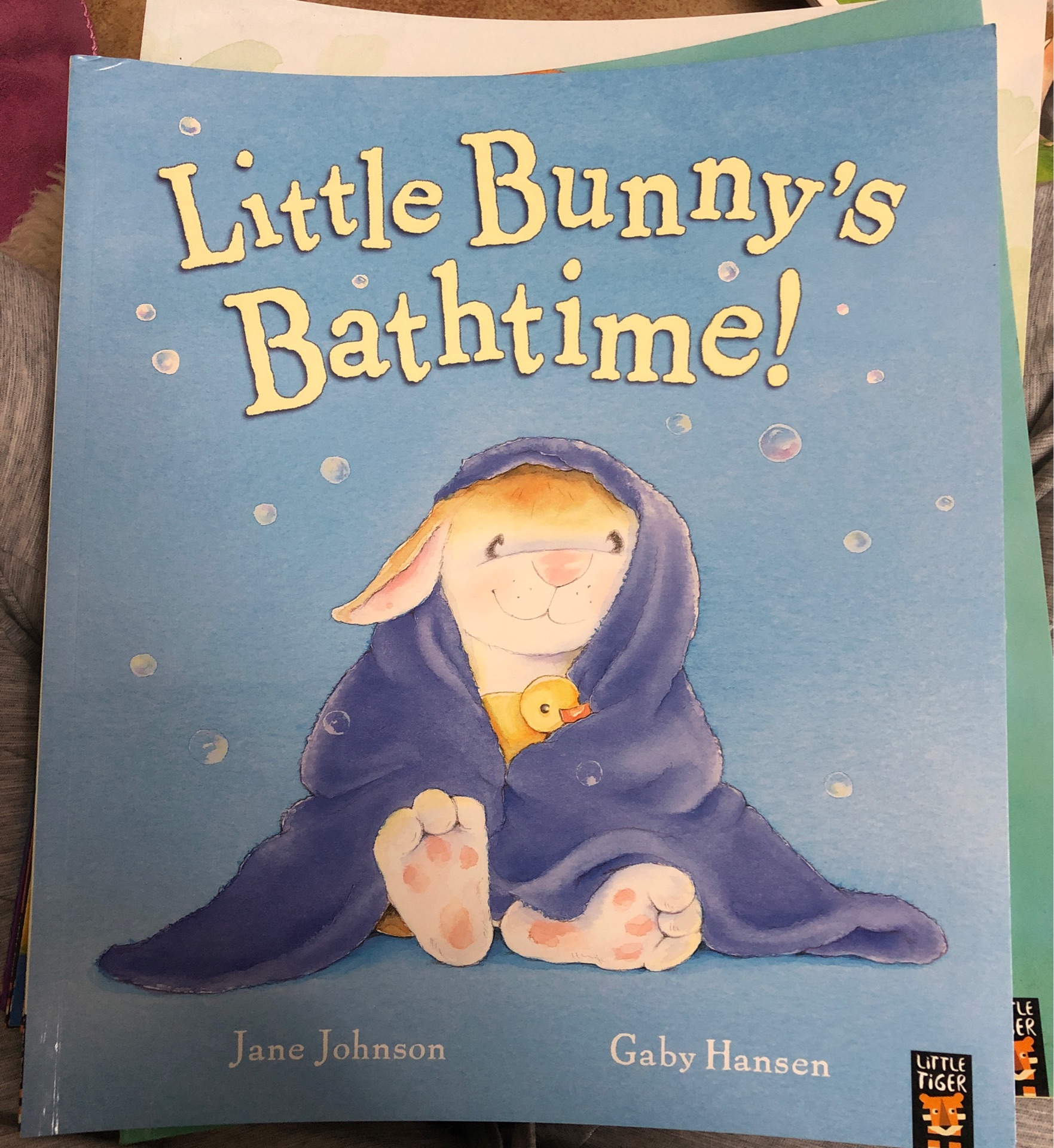 Little Bunny's bathtime!