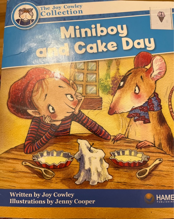 Miniboy and the cake day