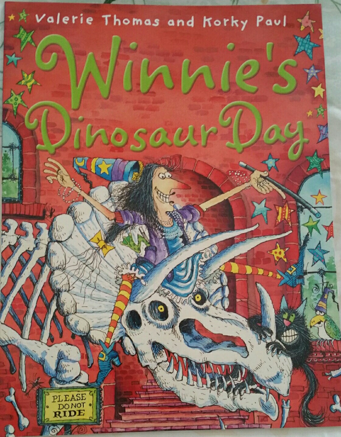 winnie's dinosaur day