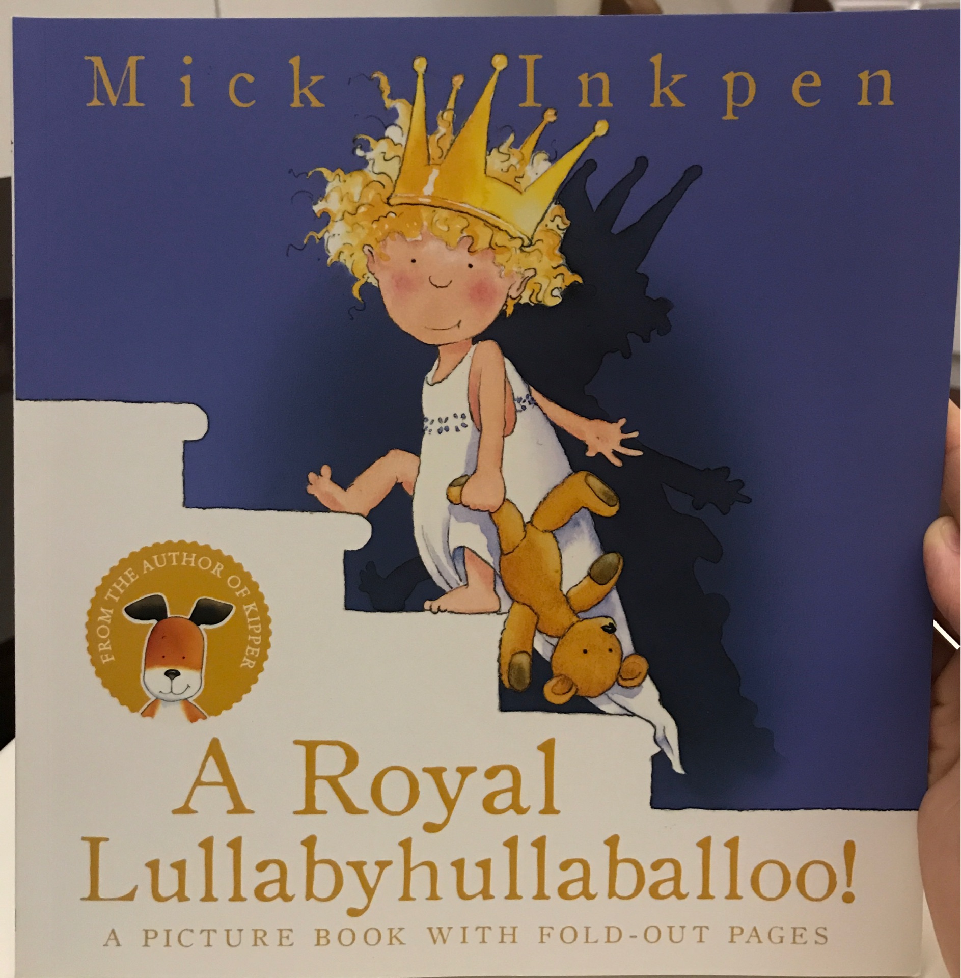 A royal lullabyhullaballoo