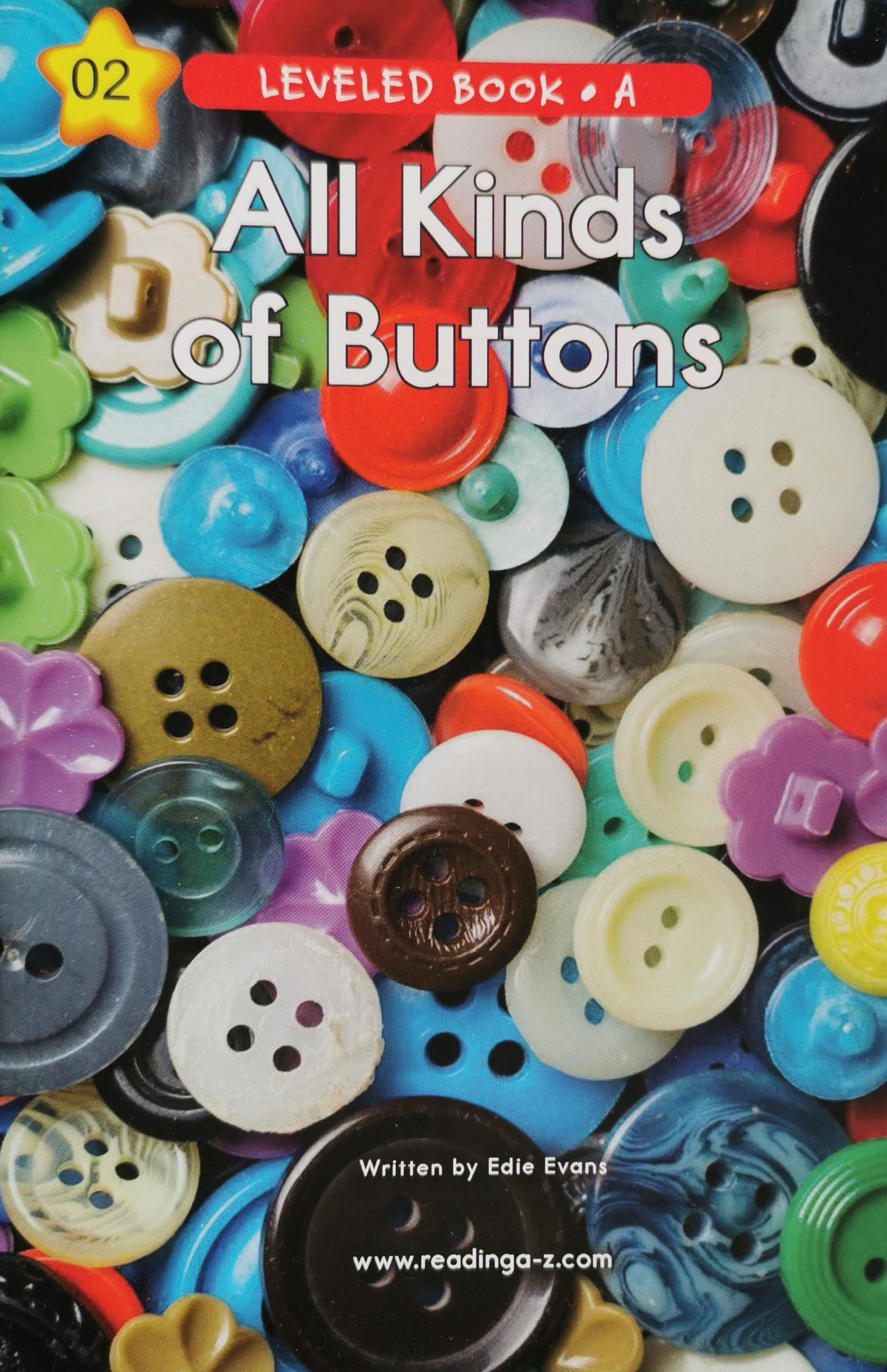 RAZ A 02 All Kinds of Buttons