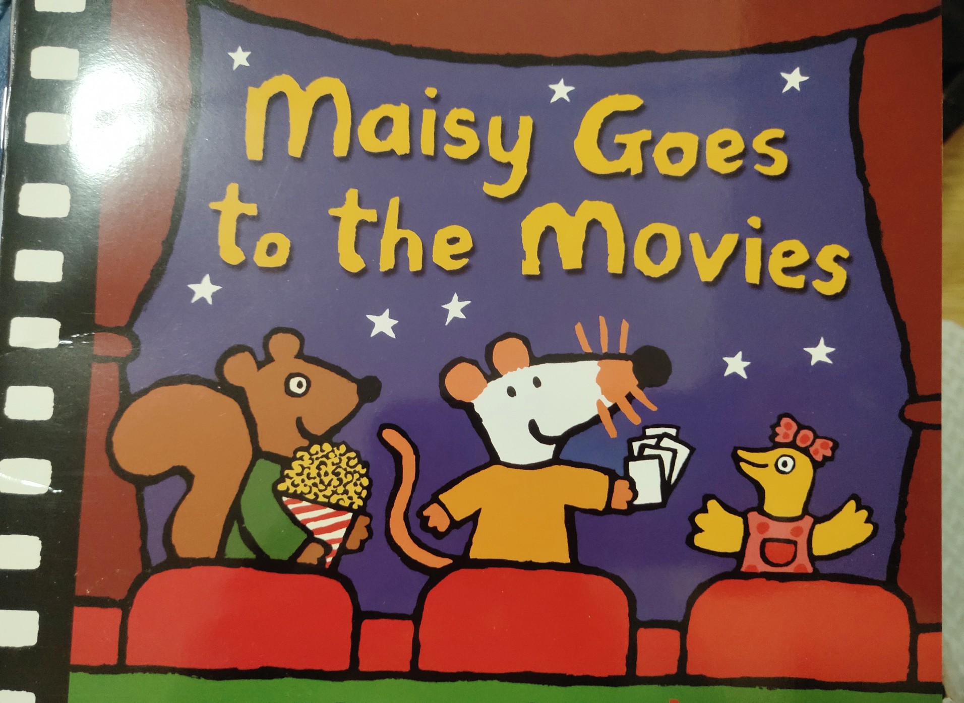 Maisy Goes to the movie.