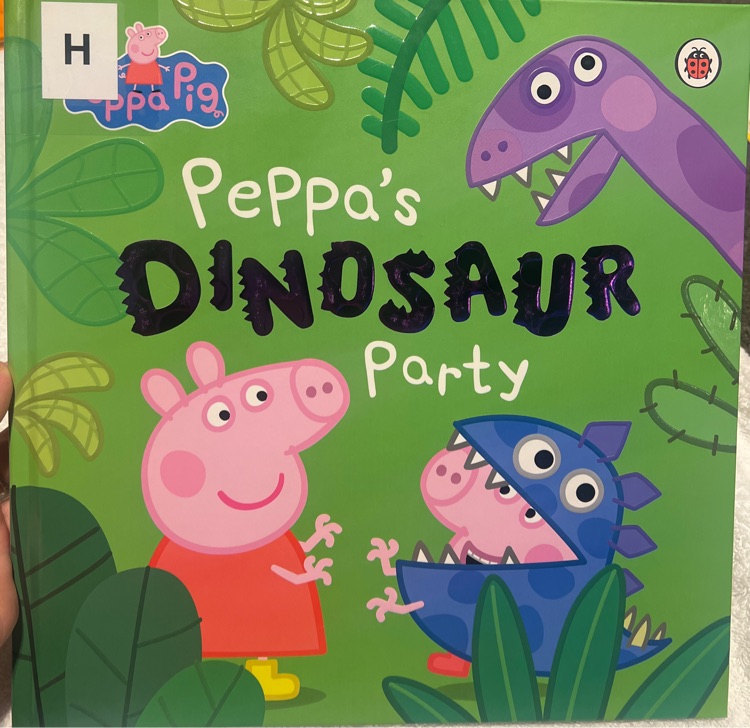 Peppa's dinosaur party