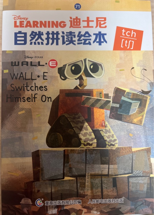 WALL·E Switches Himself On