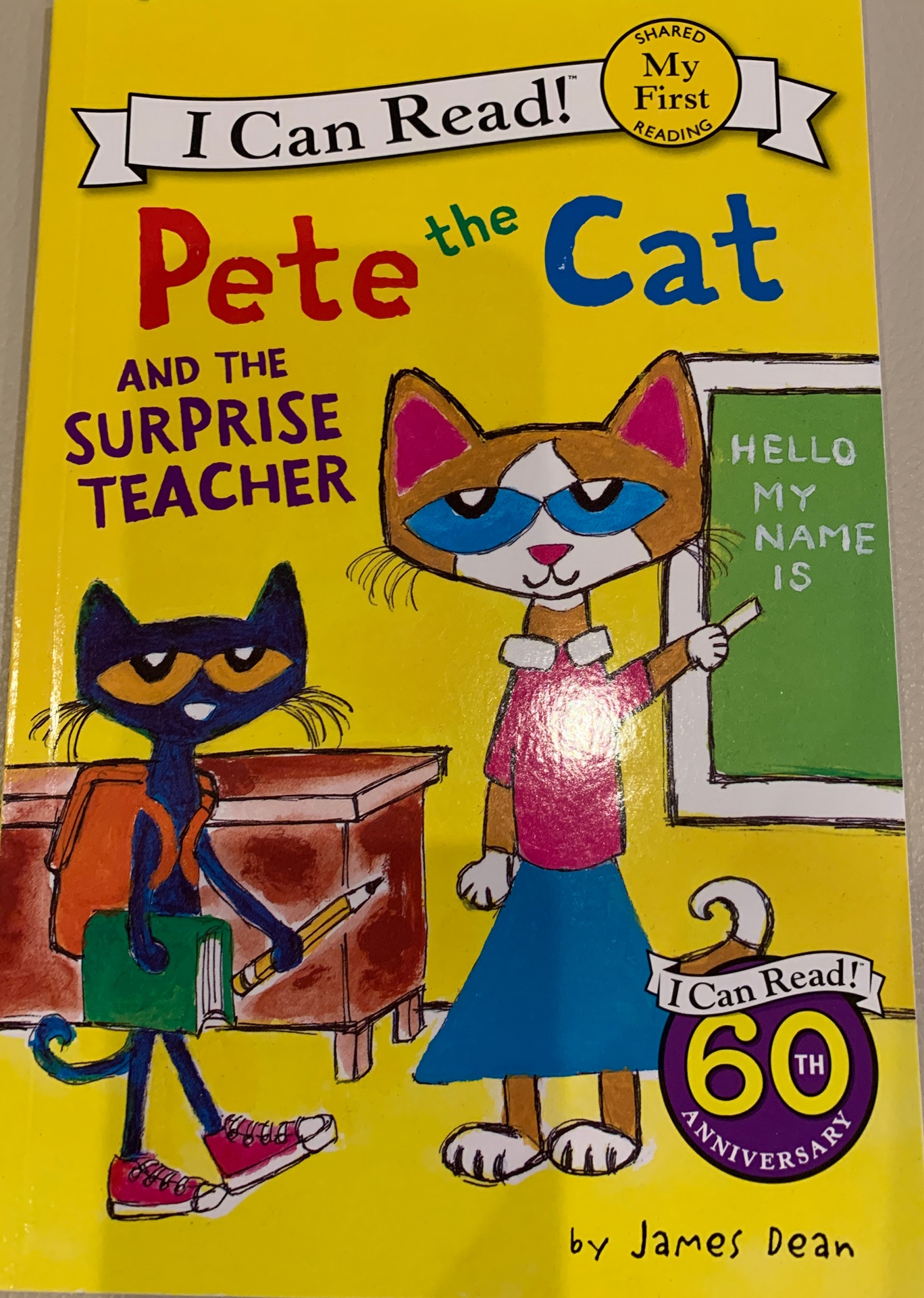 I Can Read! Pete the Cat And The Surprise Teacher