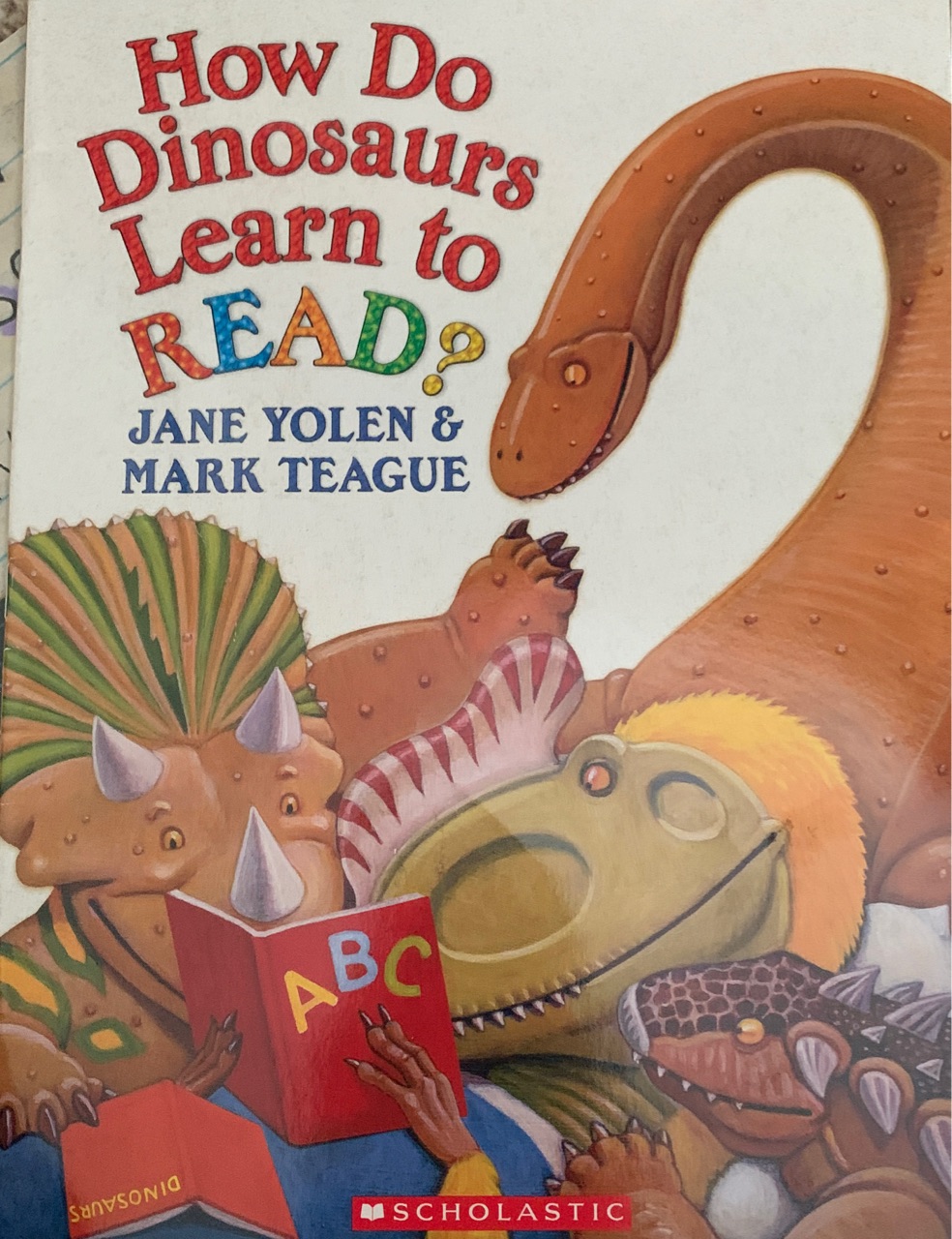 How do dinosaurs Learn to read