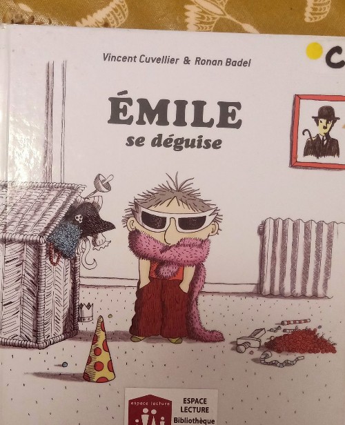 Émile se déguise