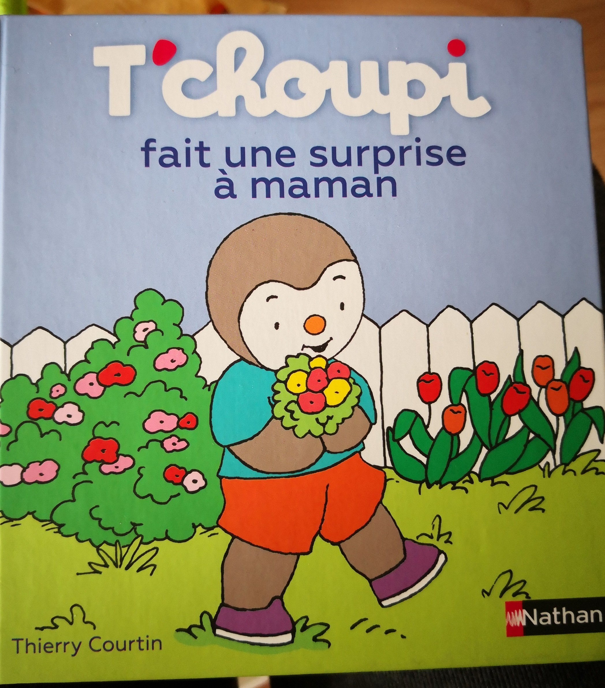 T'choupi fait une surprise à maman