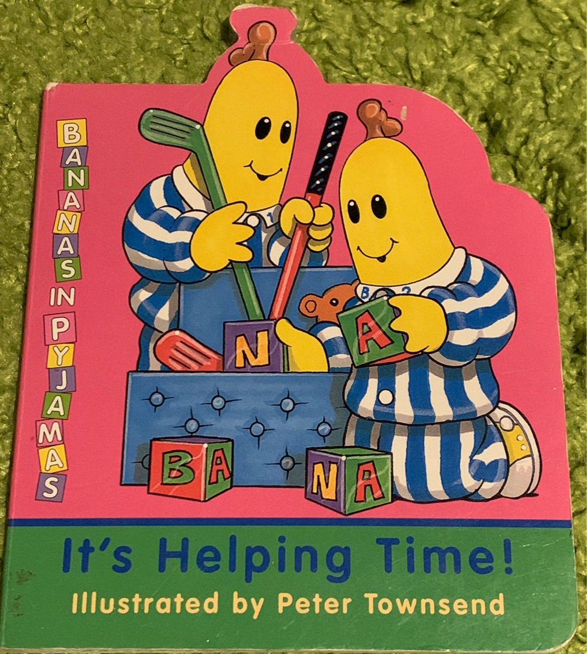 Bananas in Pyjamas - It's Helping Time!