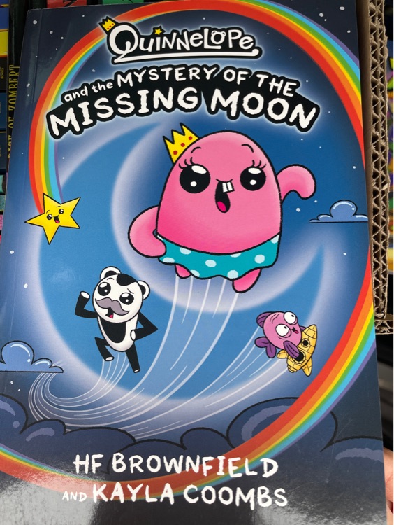 Quinnelope and the mystery of the missing moon