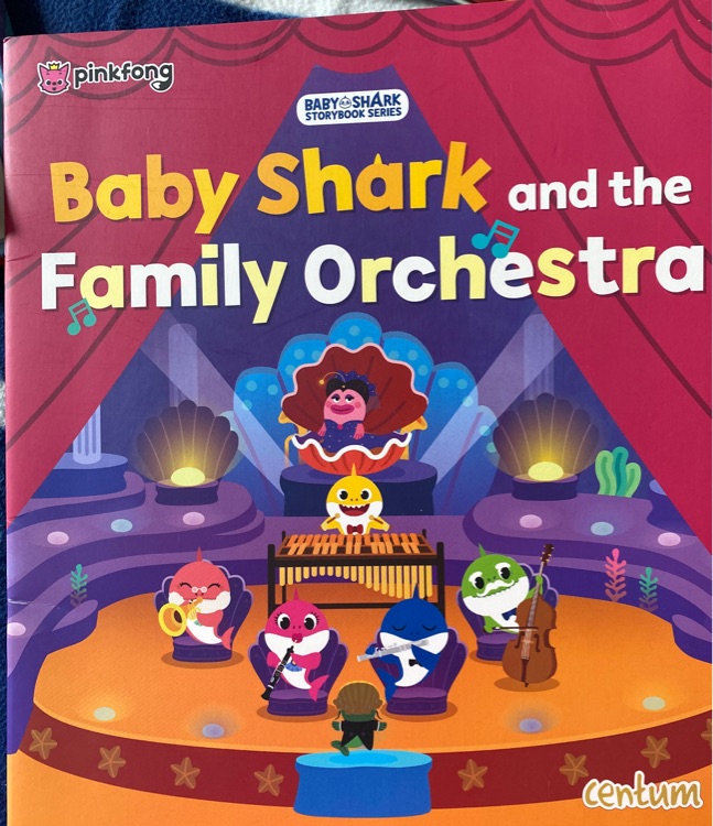 Baby shark and the family orchestra