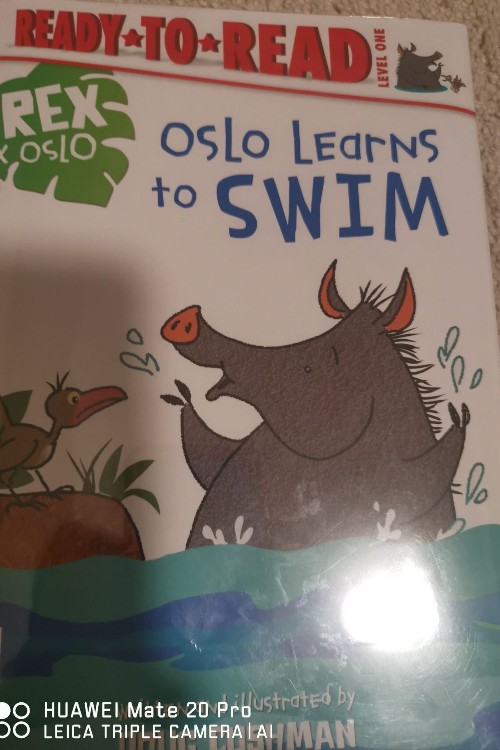 Oslo learns to swim