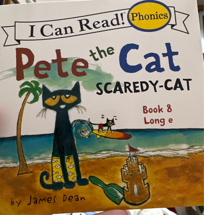 Pete the Cat Scaredy-cat