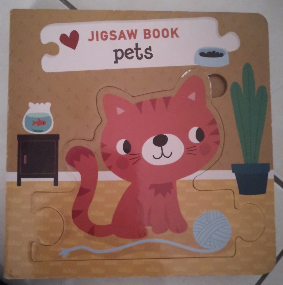 Jigsaw book pets