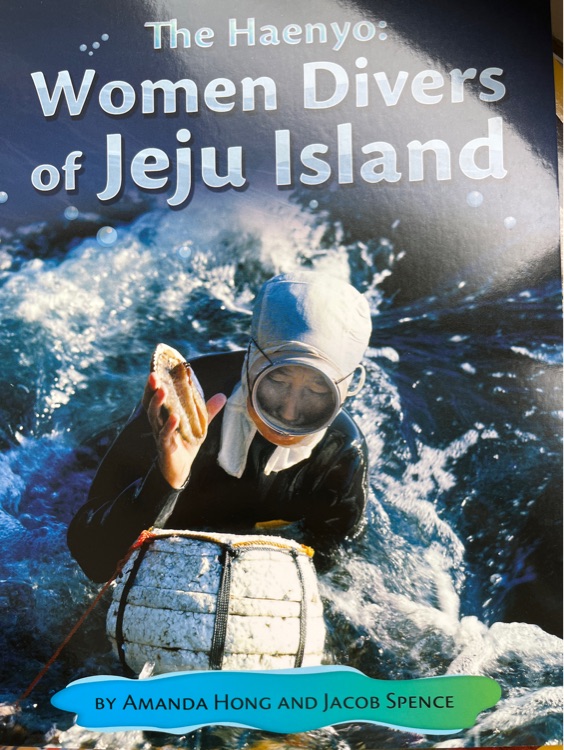 Woman divers of Jesu Island
