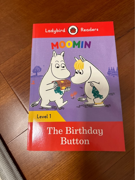 Moomin the birthday button