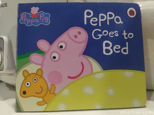 Peppa Goes to Bed