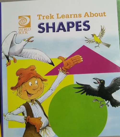 Trek learns about shapes