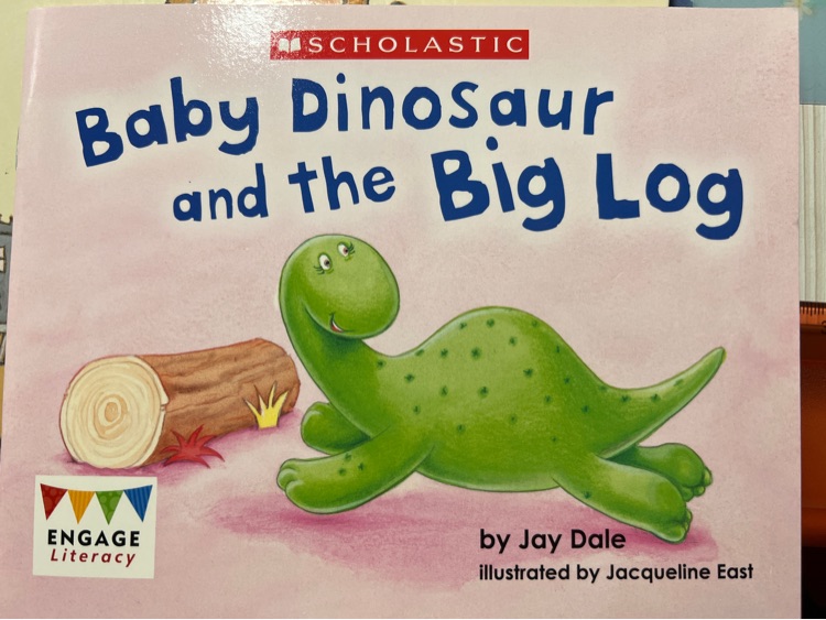 Baby dinosaur and the big log