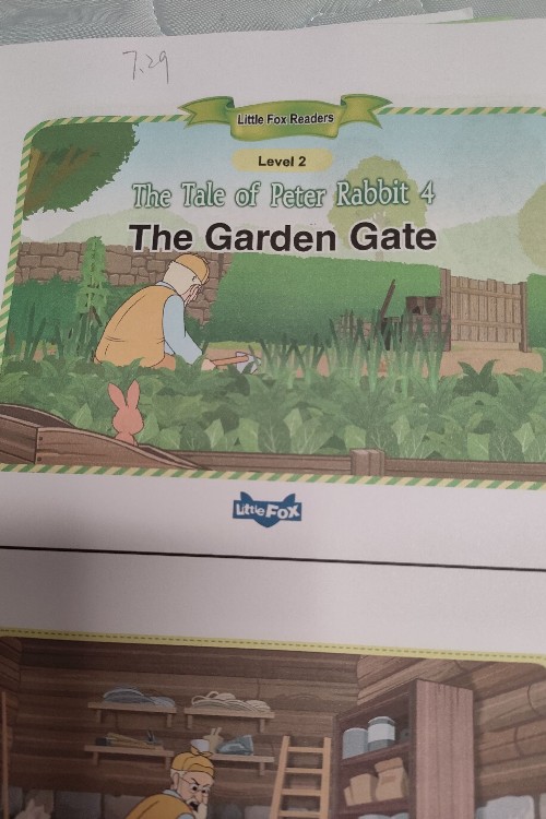 04 The Tale of Peter Rabbit 4 : The Garden Gate