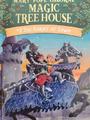 Magic Tree House  #2 : The Knight at Dawn