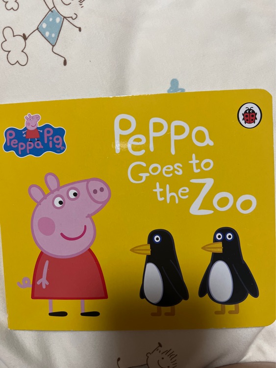 Peppa Goes To The Zoo