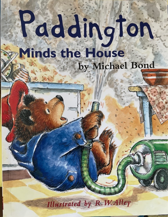 Paddington Minds the house