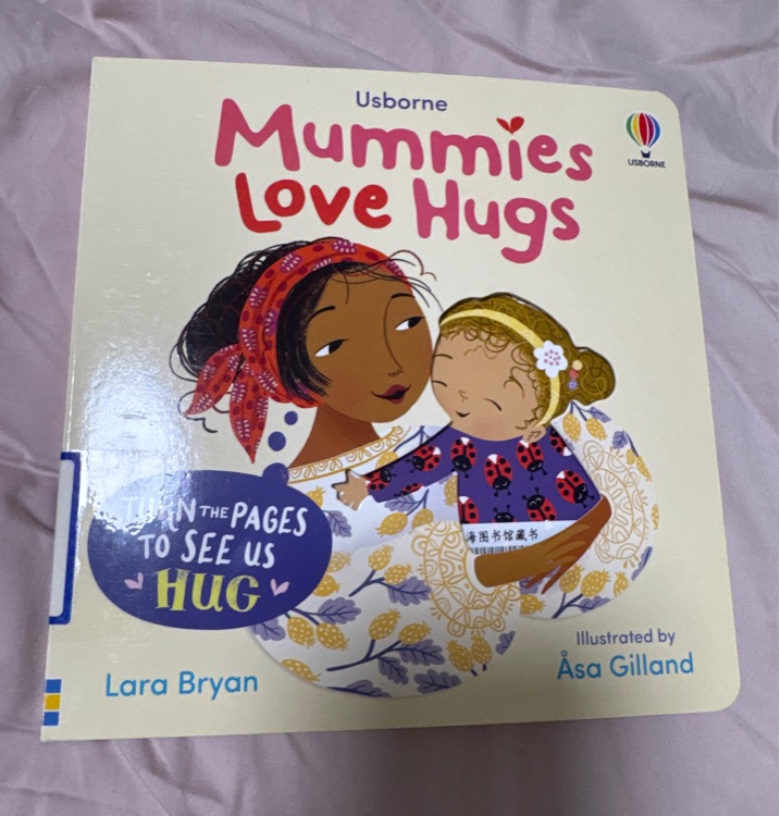 Mummies love hugs