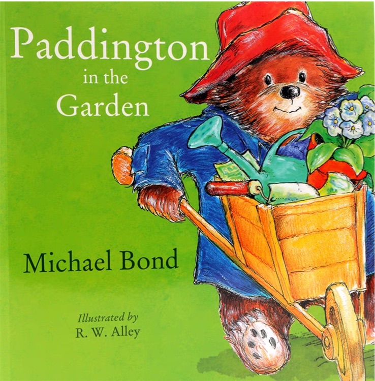 Paddington in the Garden by Michael Bond (2015-02-17)