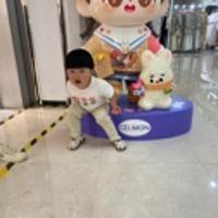 小悠米爱游泳