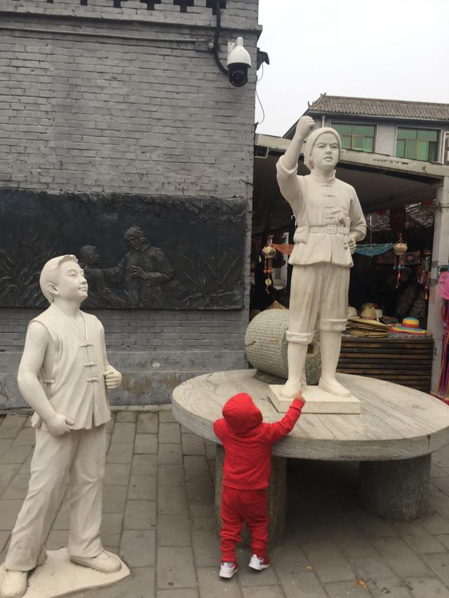眾好友帶娃同游美