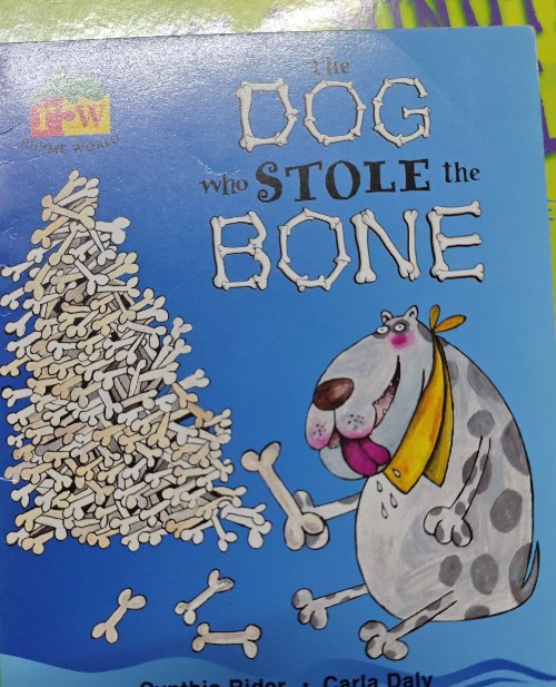 The dog who stole the bone