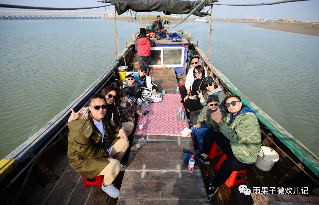 出海，我們?cè)诖? /></a>
                        </div>
                    <div   id=
