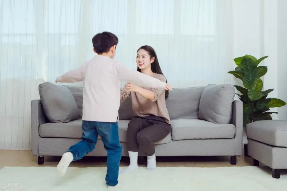 孩子离你越来越远