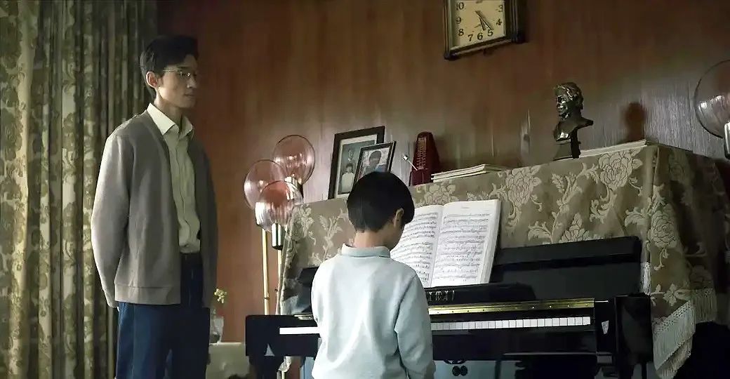 10年前学钢琴的人