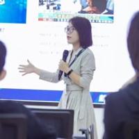 Sophia謝電電