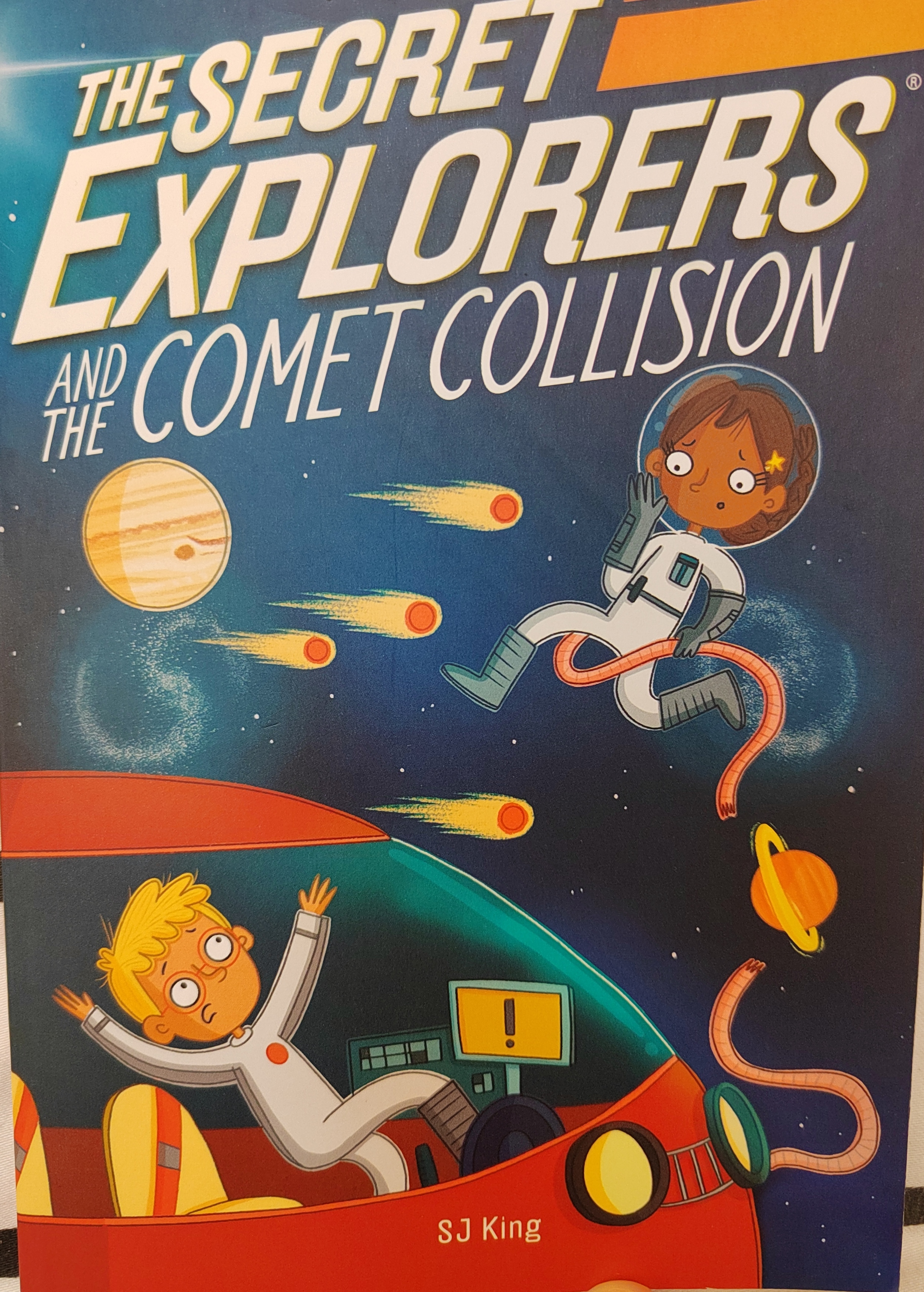 DK The Secret Explorer and the Comet Collision