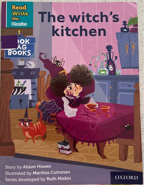 Read write phonics purple set 2: the witch's kitchen