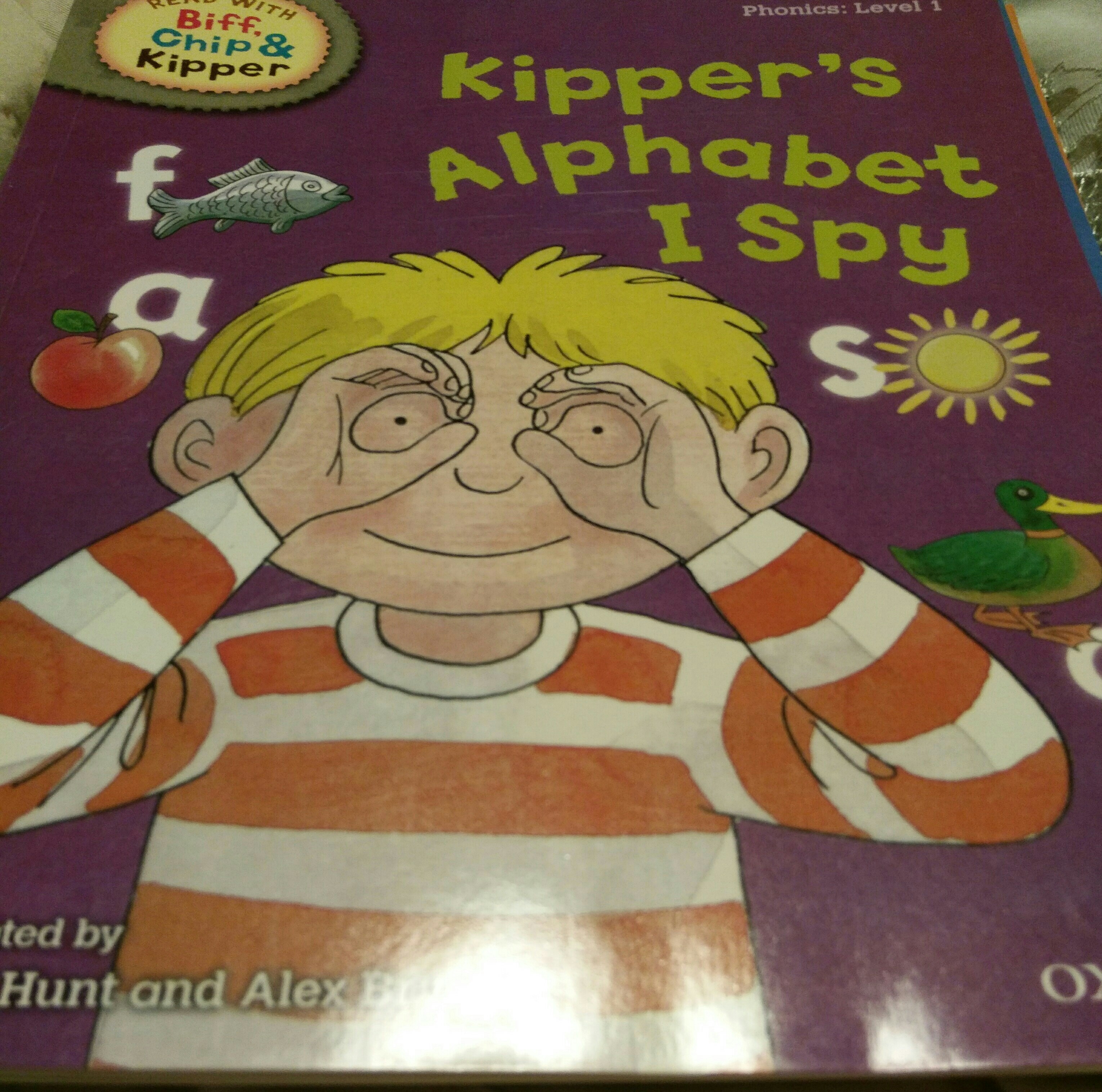Kipper's alphabet i spy