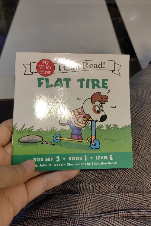 I can read flat tire.