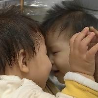 飛妞慢慢長大