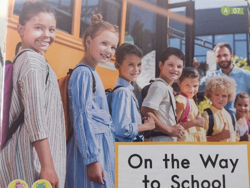Heinemann Gk-07: On the Way to School