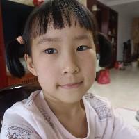 吳泓依