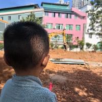 滿滿是個(gè)小太陽