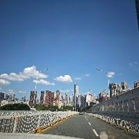 周大俠游來(lái)游去的