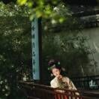 梨白