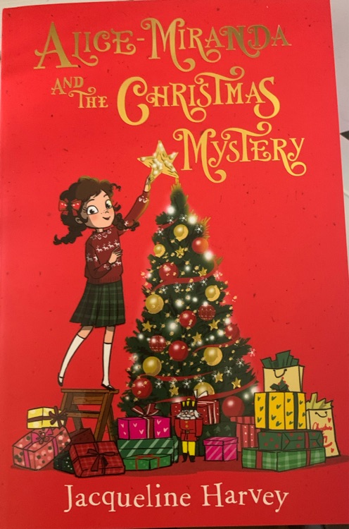 Alice Miranda and the Christmas Mystery