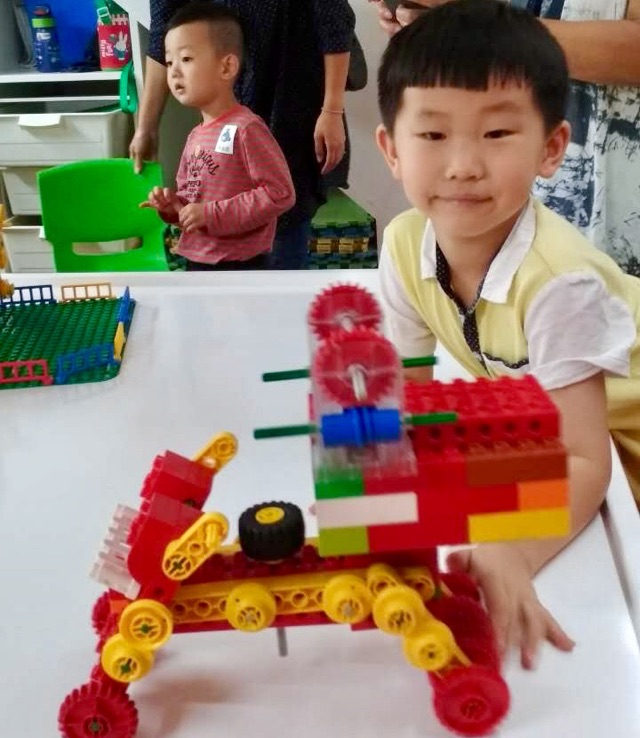 看看我的摩托車