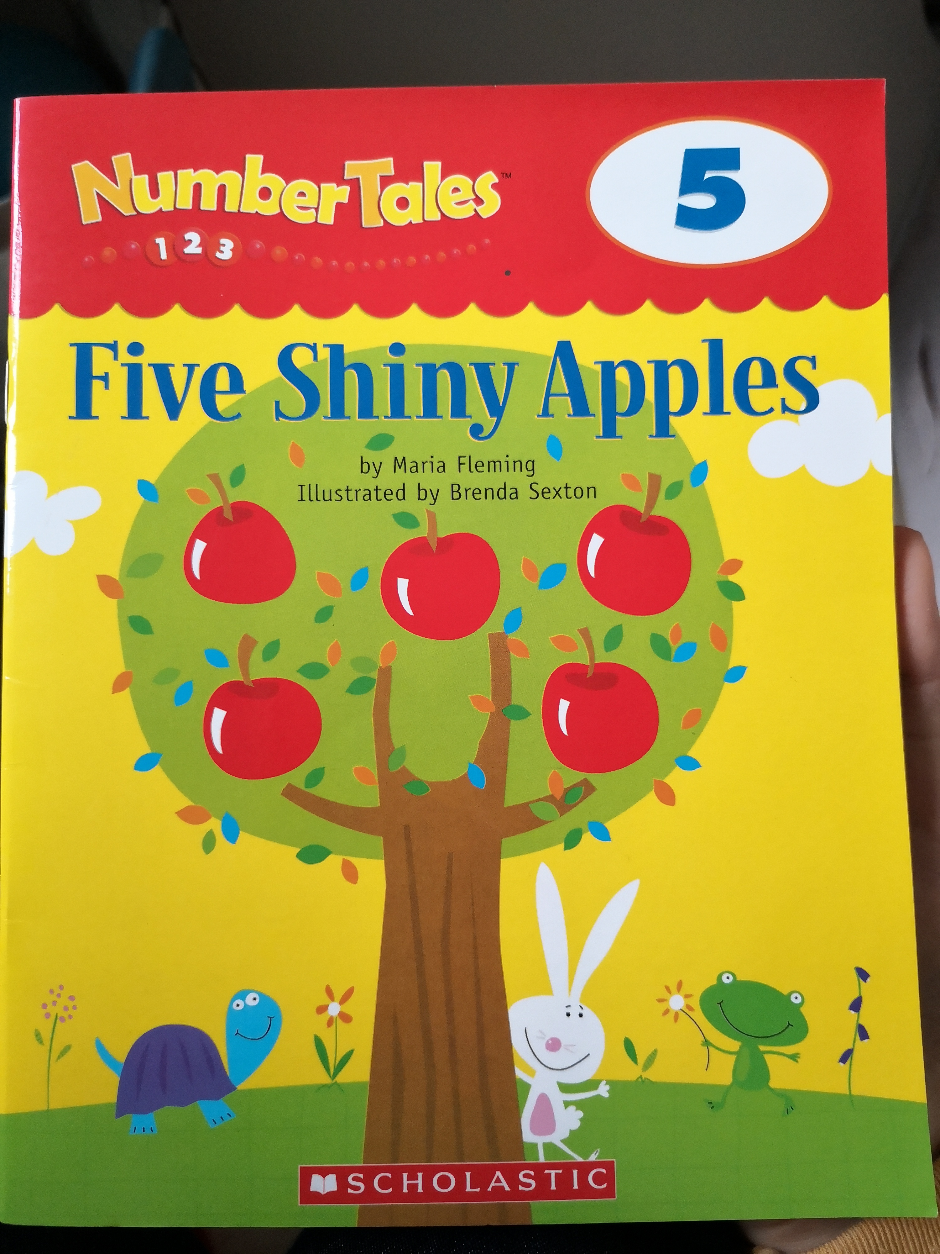 Five Shiny Apples