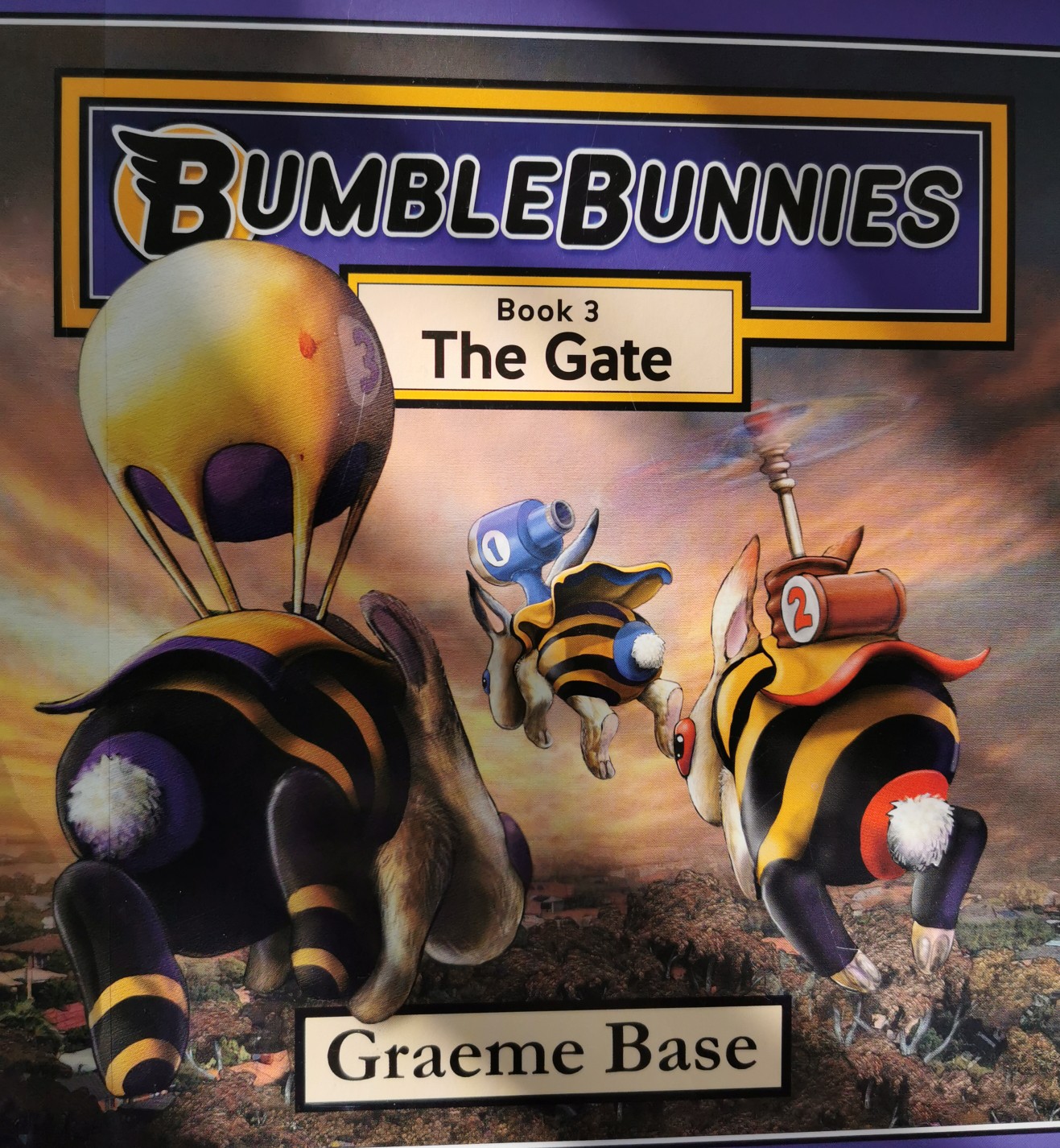 Bumblebunnies the gate